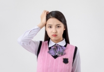 䰶 ̹