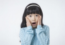 䰶 ̹