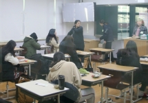 䰶 ̹
