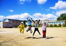 䰶 ̹