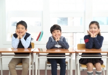 䰶 ̹