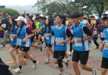 䰶 ̹